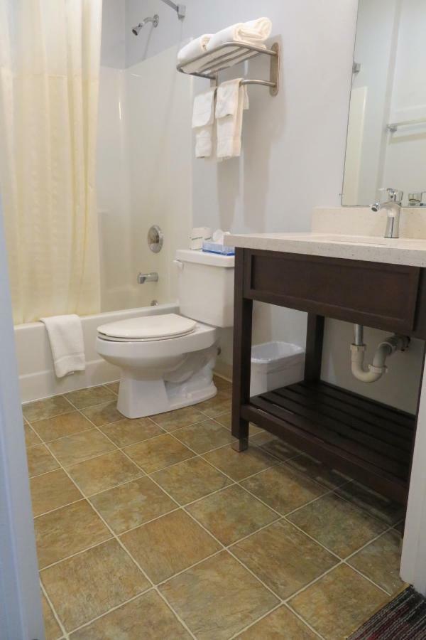 Luxbury Inn & Suites Maryville Luaran gambar