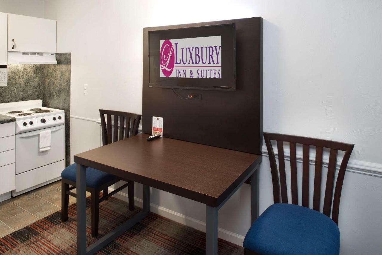 Luxbury Inn & Suites Maryville Luaran gambar